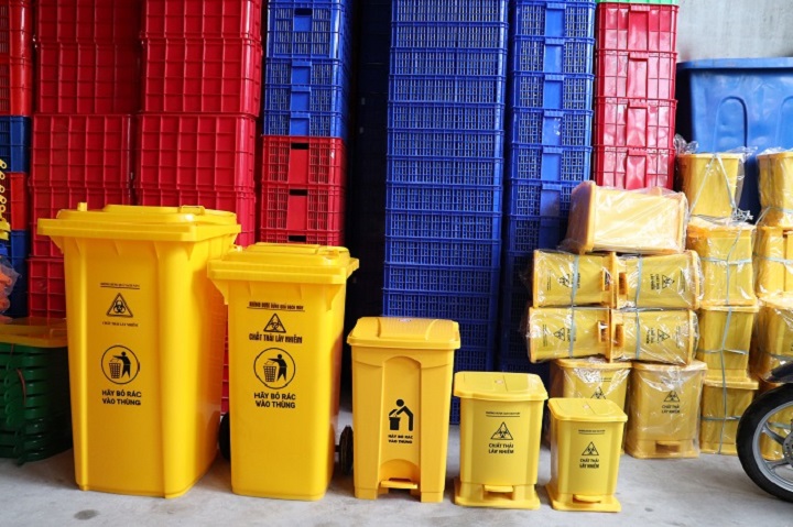Phân loại thùng rác theo màu đúng chuẩn bộ y tế