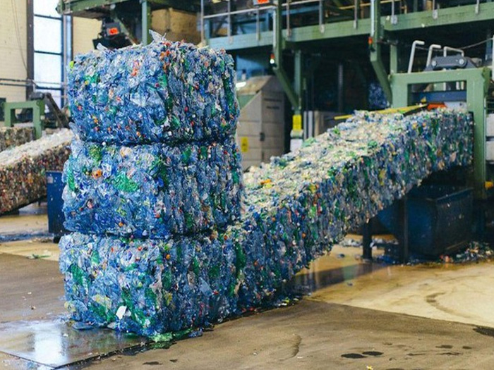 Doanh nghiệp phát sinh chất thải nguy hại có thể bị phạt bao nhiêu?