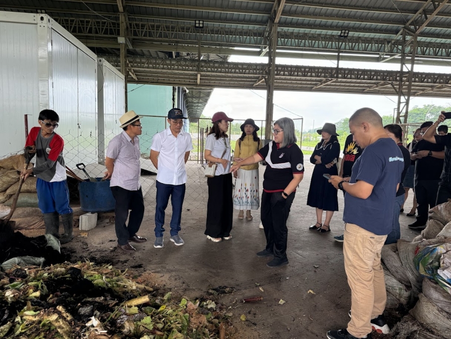 Thực trạng phân loại, thu gom, vận chuyển, xử lý chất thải rắn sinh hoạt và giải pháp tăng cường quản lý dựa vào cộng đồng.