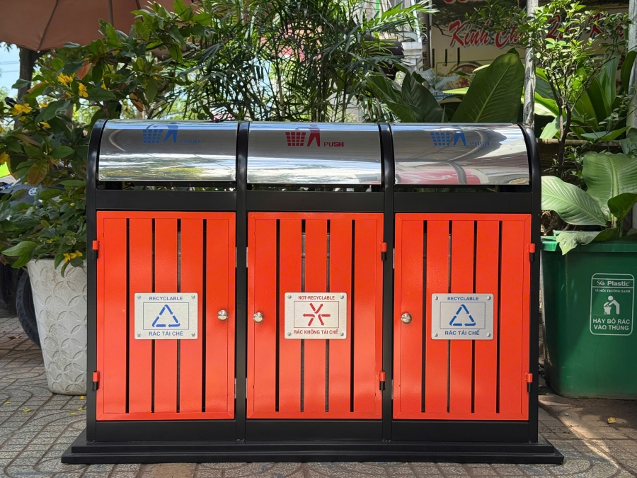 Thùng Rác Phân Loại 3 Ngăn