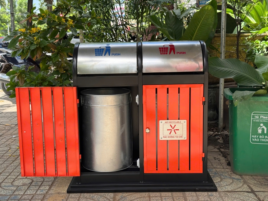 Thùng Phân Loại Rác 2 Ngăn Công Cộng