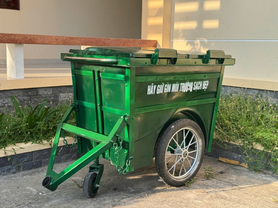 Thùng Rác Composite 660L Bánh Hơi