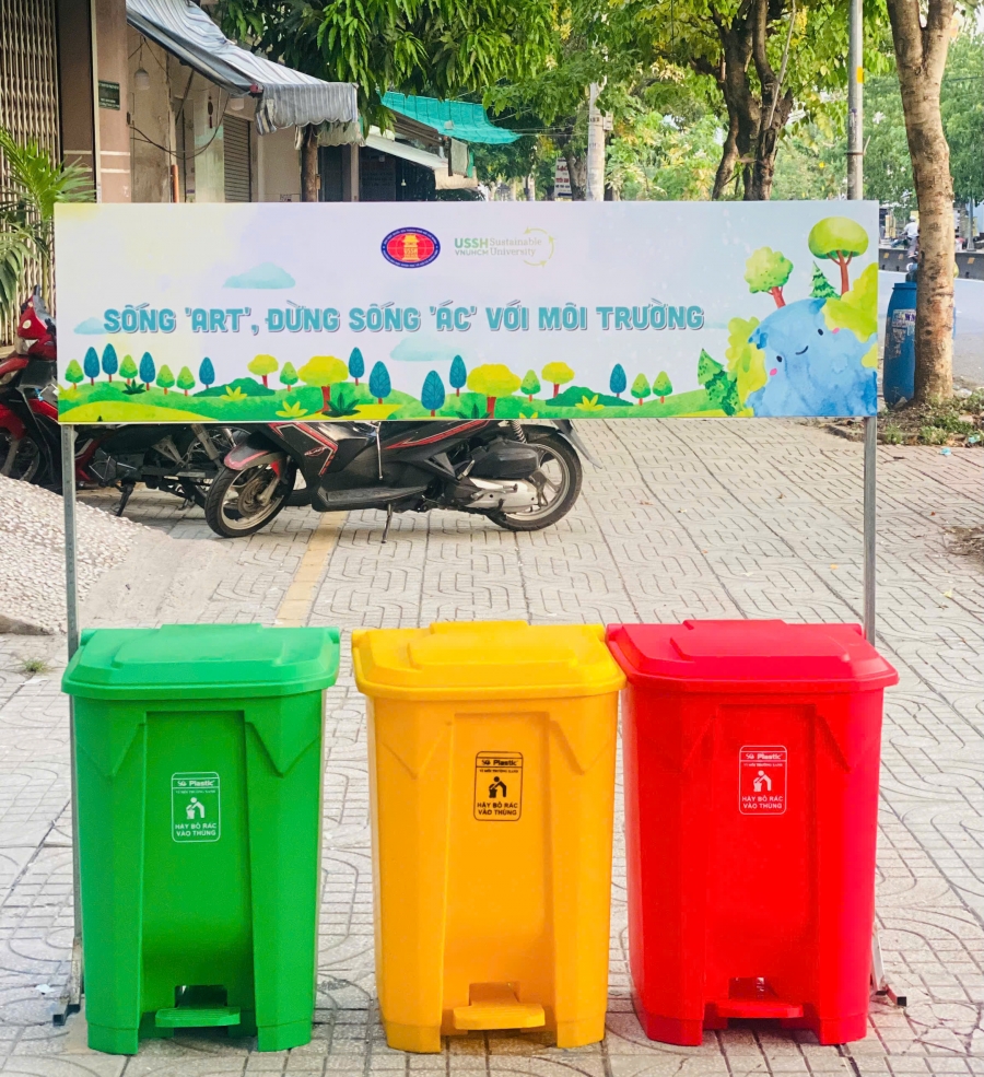 Thùng rác nhựa 50 lít đạp chân