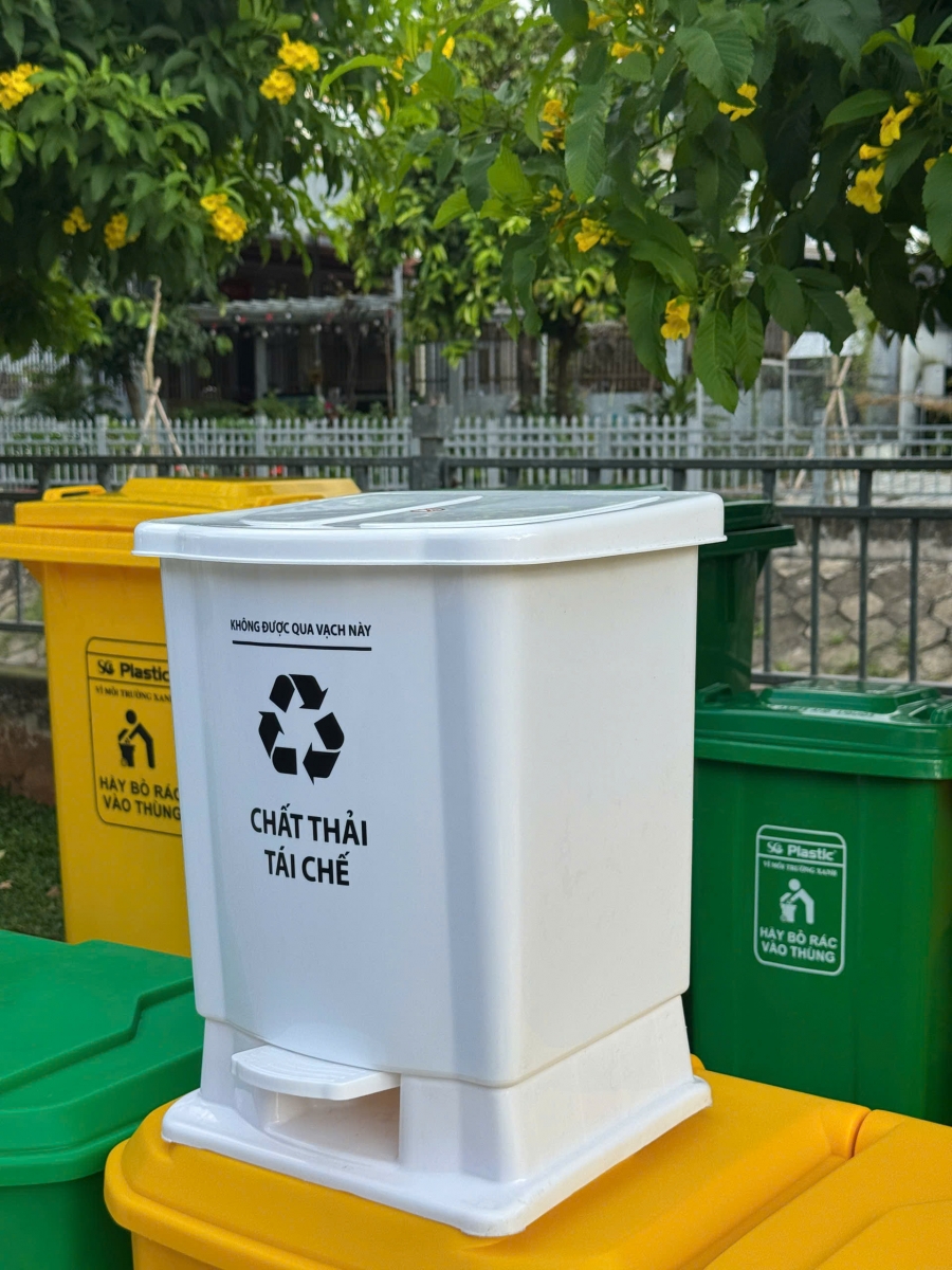 Thùng Rác Y Tế 15 Lít