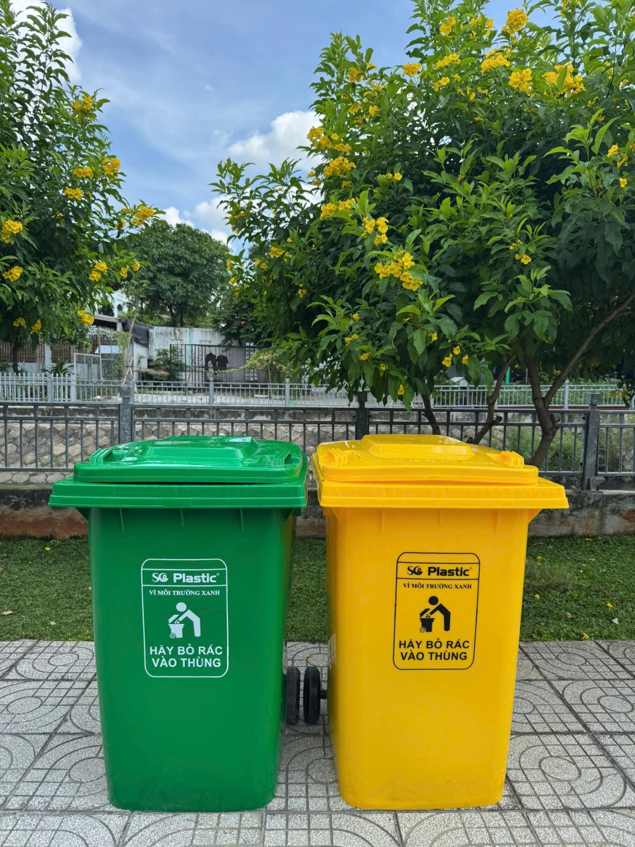 Thùng rác nhựa 360 lít
