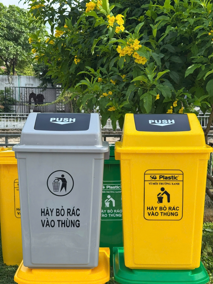 Thùng rác nhựa 60 lít nắp lật