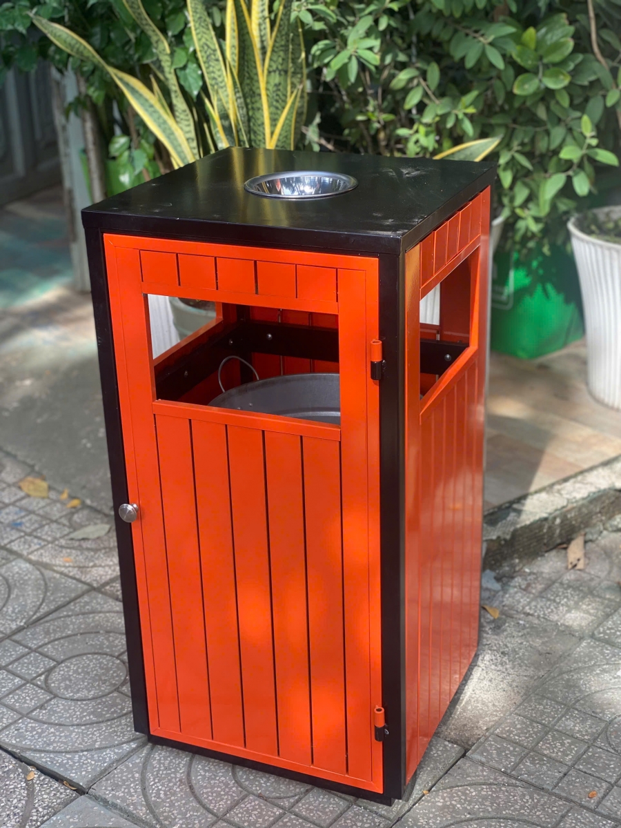 Thùng Rác Giả Gỗ Ngoài Trời Hình Vuông