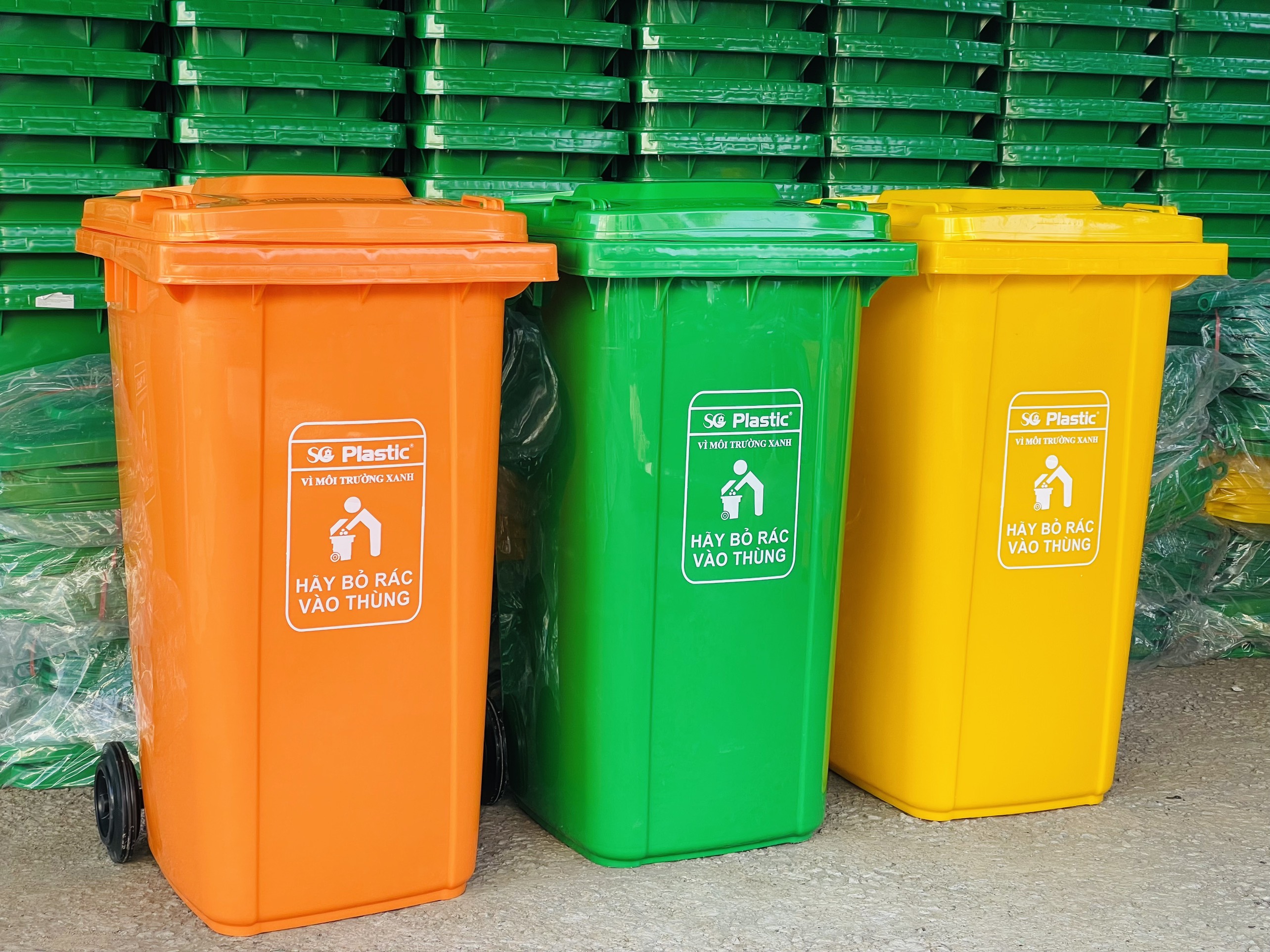 Thùng rác công cộng 240l nắp kín có công dụng gì?