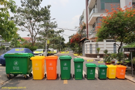 Các loại thùng rác công cộng phổ biến trên thị trường