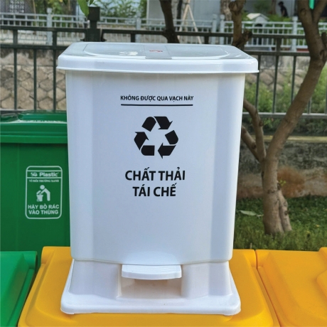 Thùng Rác Y Tế Đạp Chân