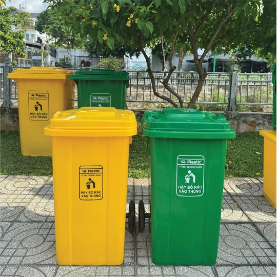 Thùng rác nhựa 100 lít nắp kín, bánh xe